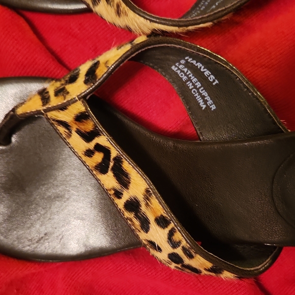 Women's Leppard hills - Picture 2 of 4